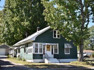 411 N Douglas St, West Frankfort, IL 62896