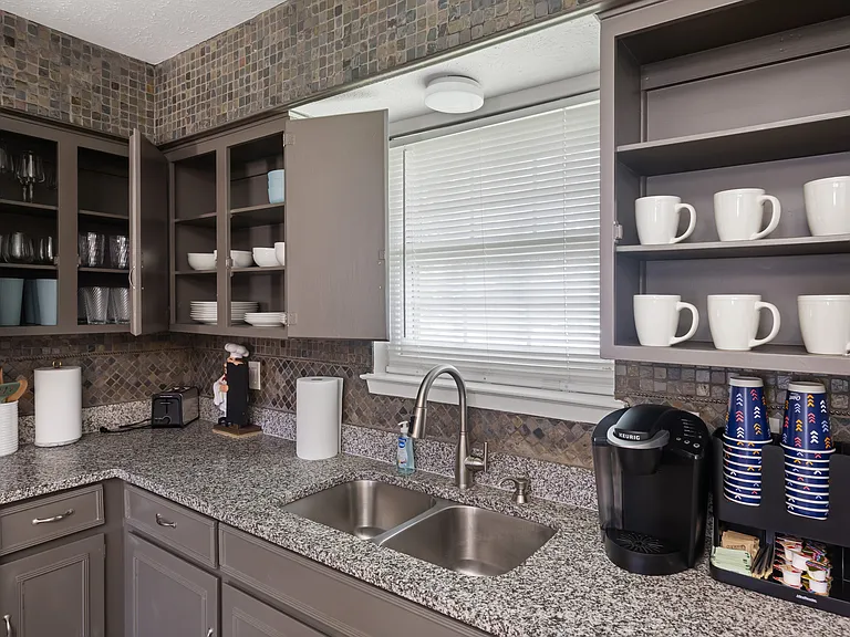 2025 Japonica Ln — Photo 36