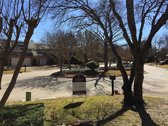 2nd image of 13 Crown Pl
