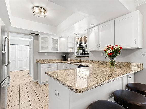 4th image of 2632 Rolling Oaks Dr