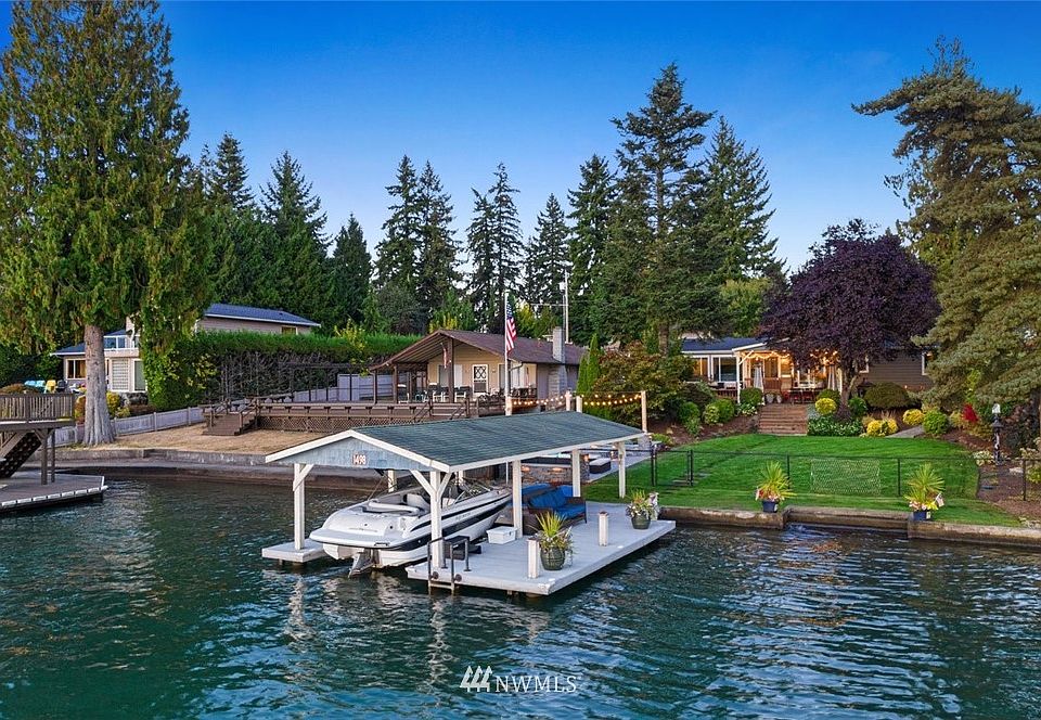 1st image of 4811 N Island Dr E