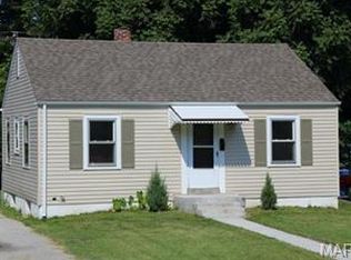 3529 Saint Gregory Ln, Saint Ann, MO 63074