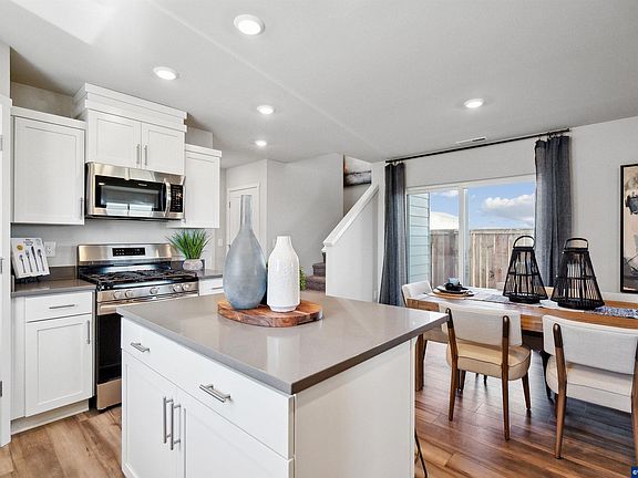 6th image of this home