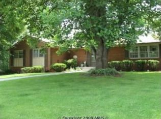 205 Cavalier Dr, Front Royal, VA 22630