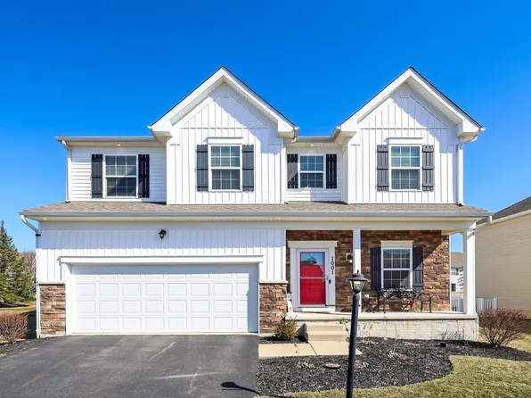 1001 Legacy Ln, Pataskala, OH 43062