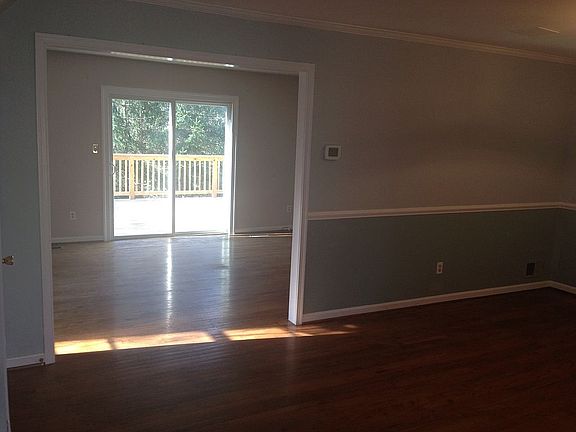 Dinning Room & Family