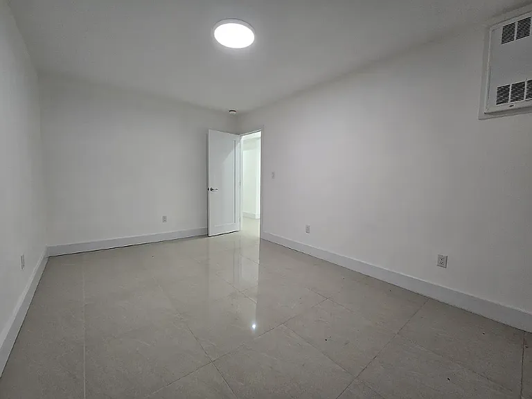 983 Willmohr St #1 — Photo 6