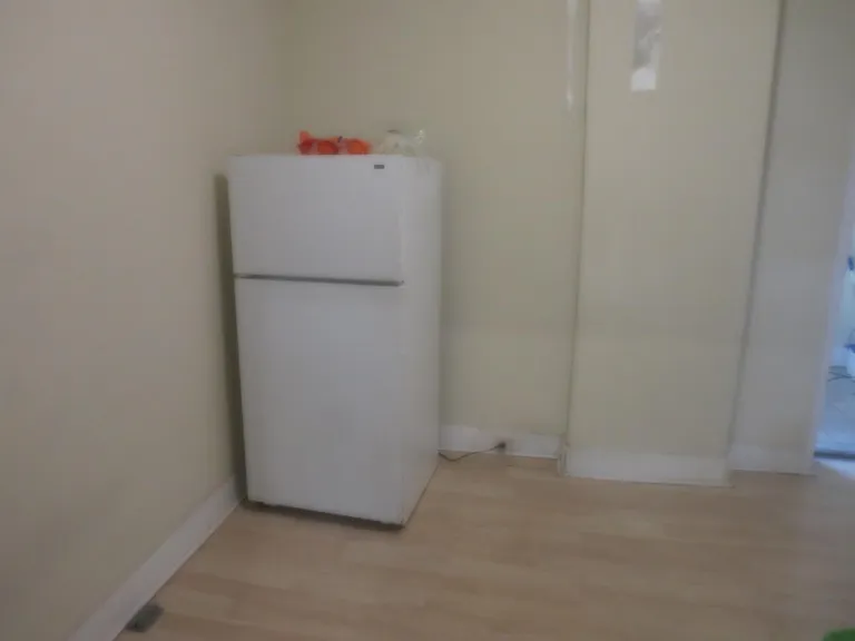 5658 Appletree St — Photo 32