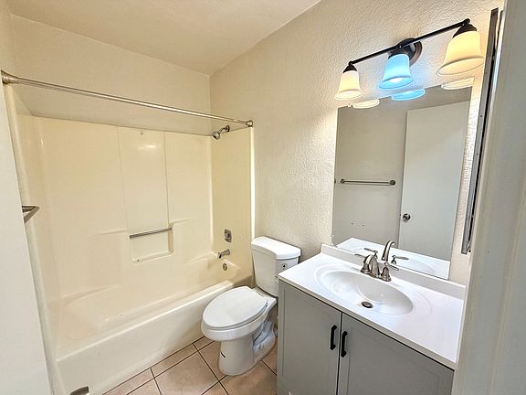 4th image of 4080 Van Dyke Ave APT 7
