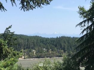 198 Triangle Cove Ln, Camano Island, WA 98282