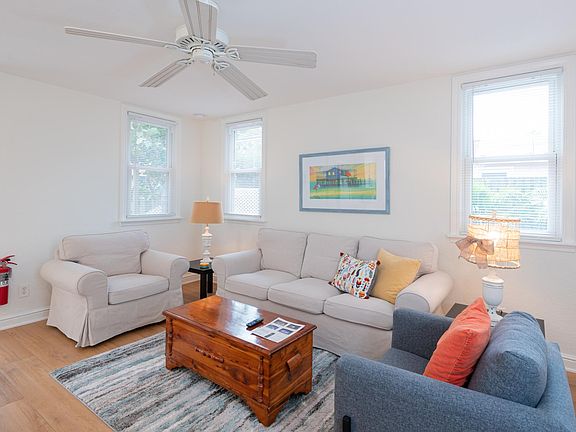 2nd image of 451 Douglas Ave #451