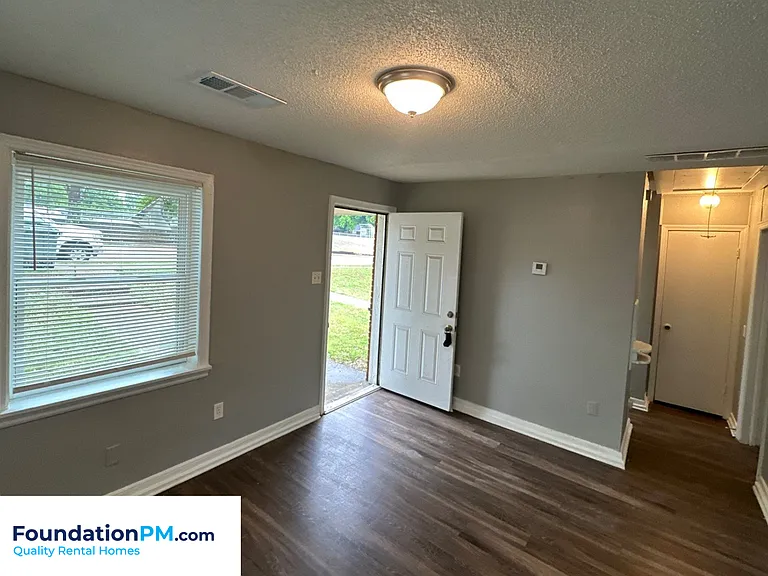 1411 Semmes St #1 — Photo 6