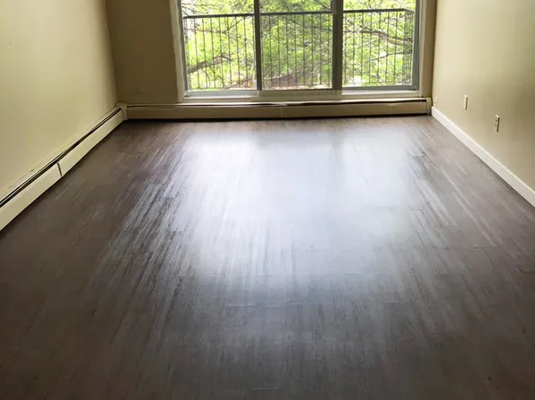 Scenic Heights, 1613 Scenic Hts S, Lethbridge, AB T1K 1N4