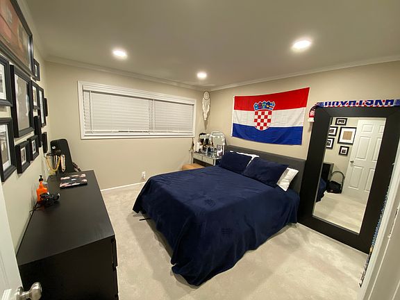 3rd image of 5676 Calmor Ct APT 1