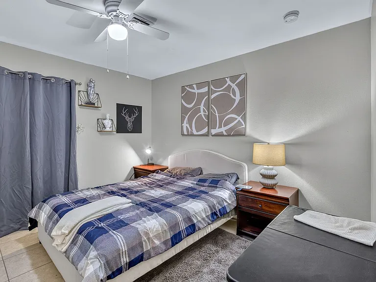 3730 Greenwood Dr — Photo 8