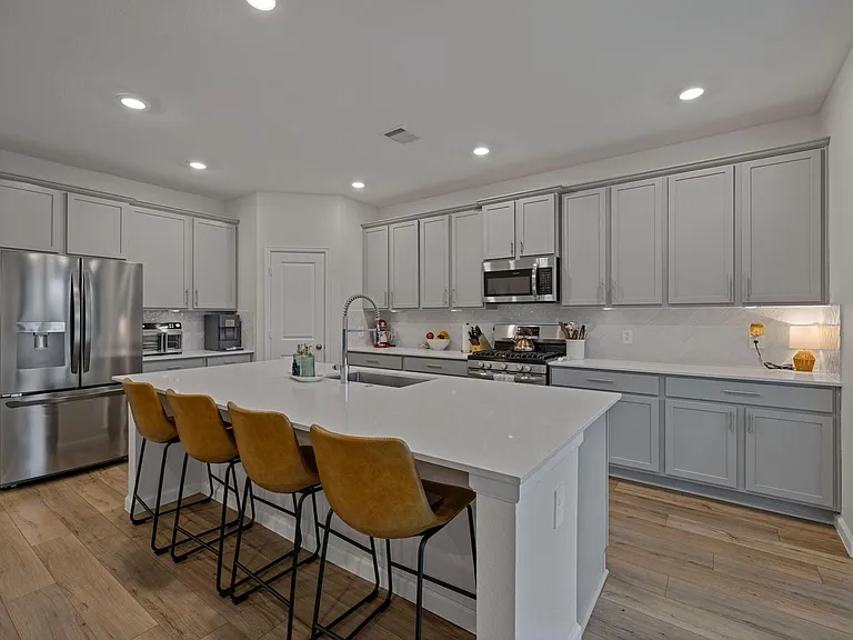 18323 Tiger Flowers Dr — Photo 11