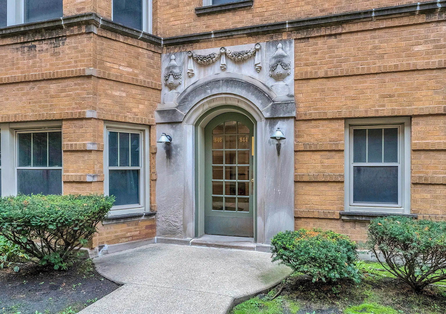 1 bed, 725 sqft, $1,400 — Photo 2