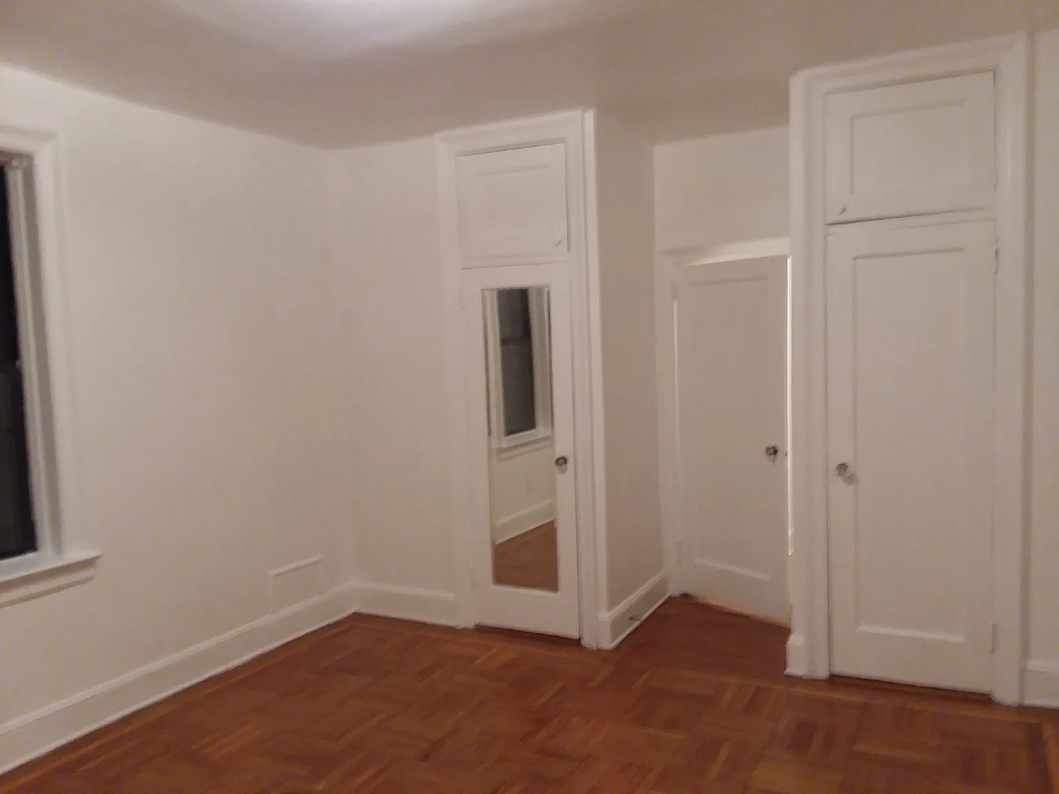 2 bed, 910 sqft, $2,300 — Photo 3