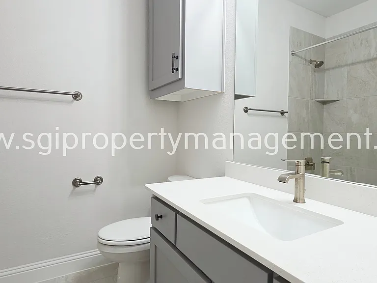 10870 Grayhead Dr — Photo 25
