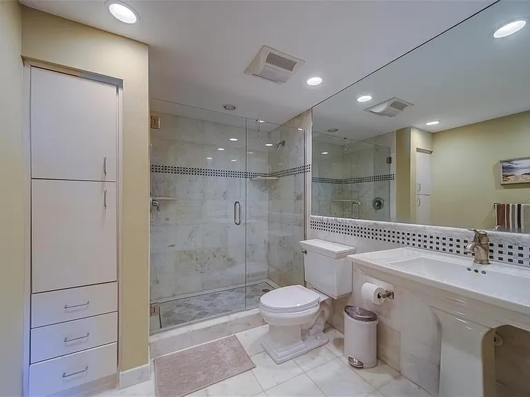 675 S Gulfview Blvd #Penthouse 1 — Photo 39