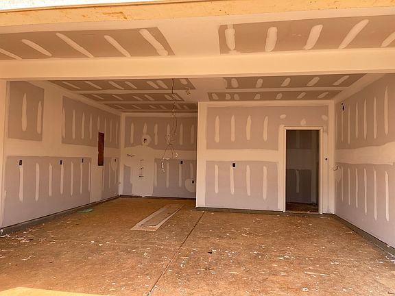 2-Car Garage