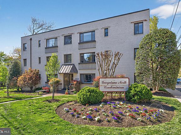 2nd image of 2600 Tunlaw Rd NW APT 6