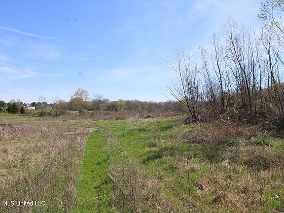 5th image of 12 Barton Desoto Rd