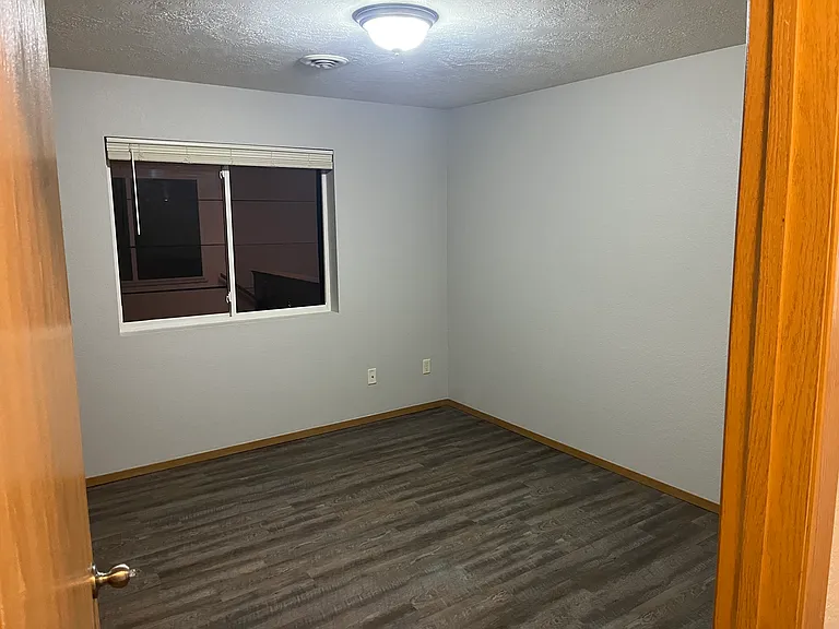 500 W Acres Dr #7 — Photo 4