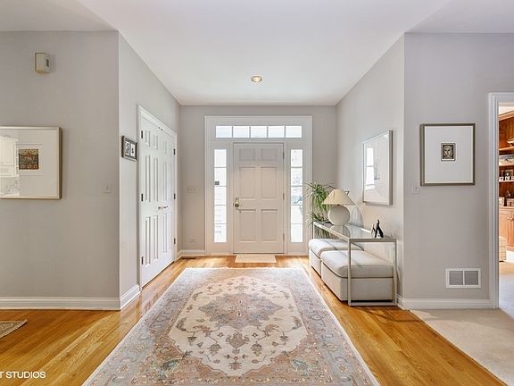 2nd image of 1875 W North Pond Ln