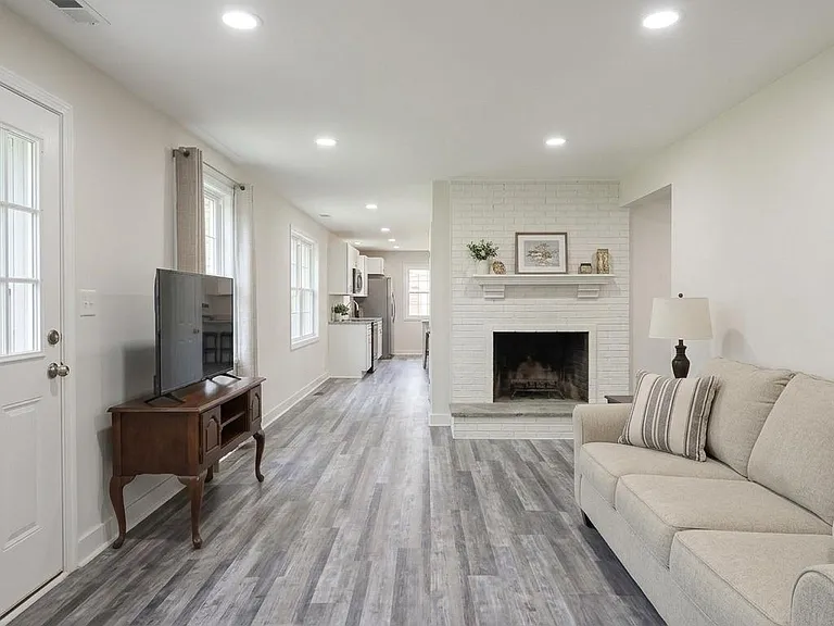 37 Sydnor St — Photo 15