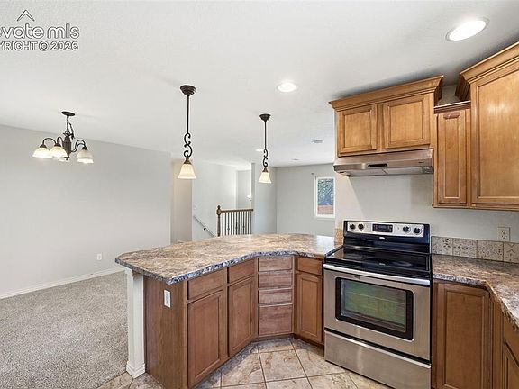 4th image of 2826 Pinnacle Dr