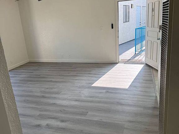 4th image of 811-815 Java Ave #11