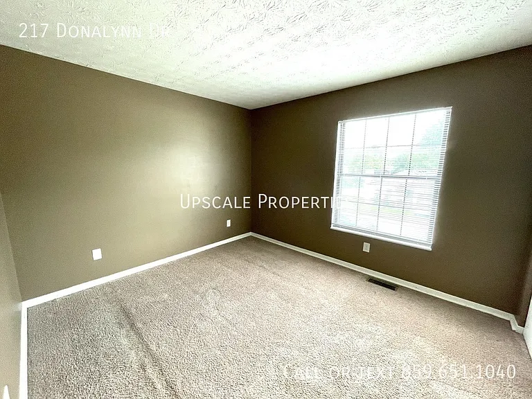 217 Donalynn Dr #B — Photo 8