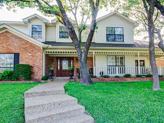 3rd image of 406 Riverview Dr