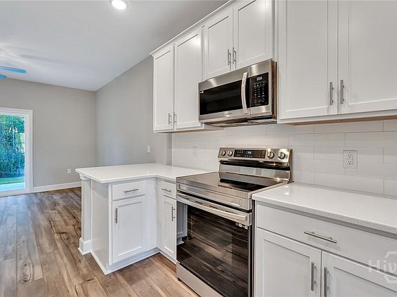 7th image of this home