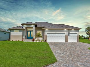 211 Rotonda Blvd S, Rotonda West, FL 33947