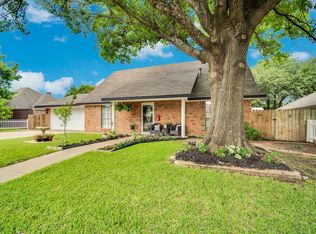 1647 E Pleasant Dr, Midlothian, TX 76065