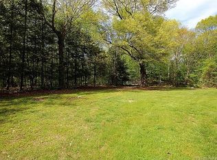1950 Litchfield Tpke, Woodbridge, CT 06525