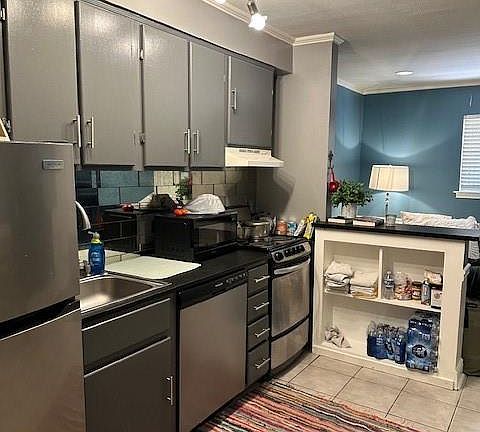 5th image of 2855 Saint Charles Ave APT 105