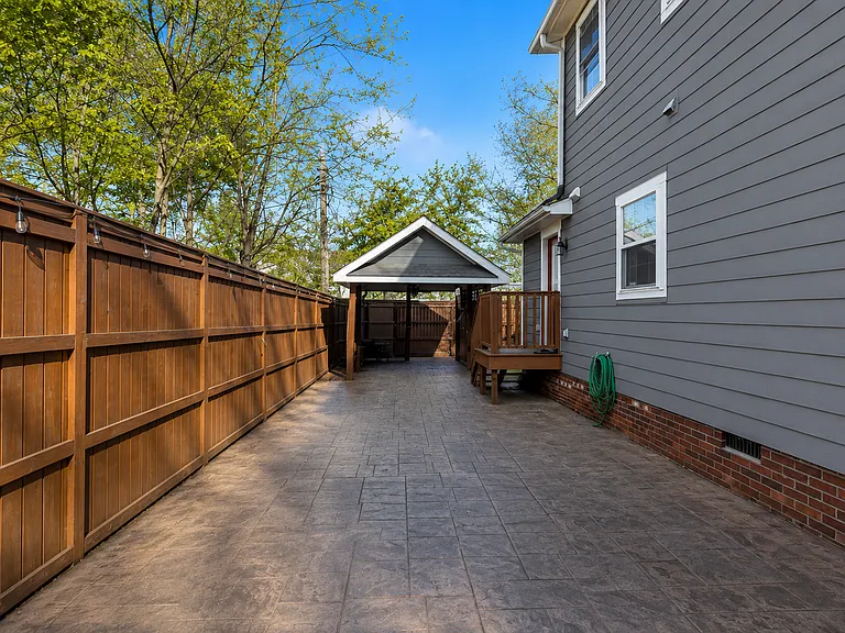 2511 Yadkin Ave — Photo 13