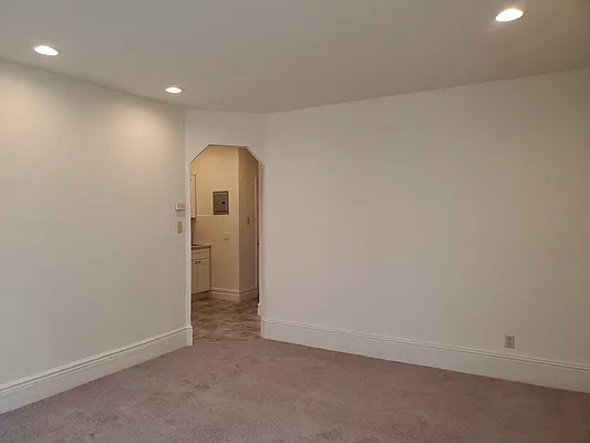 Rented by J & L Holding Corporation | media 3