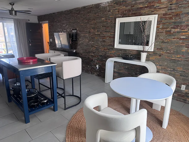 8 Thomas St #2A — Photo 15