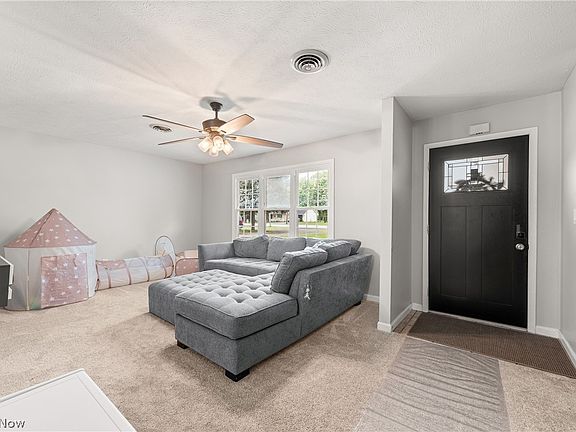 4th image of 7461 Avon Belden Rd