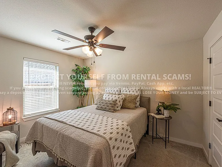 347 W Tyler Rd — Photo 12