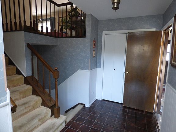 4th image of 196 Ivy Ln