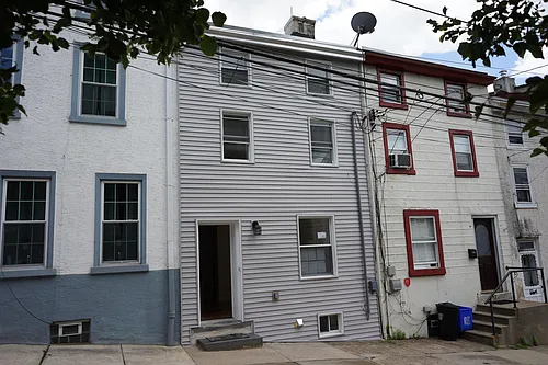 135 Gay St Photo 1
