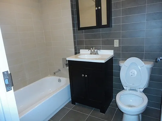 Rented by Urban Realty NYC | media 25