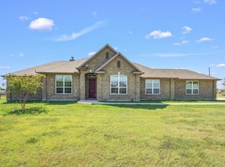 546 Pierce Rd, Red Oak, TX 75154