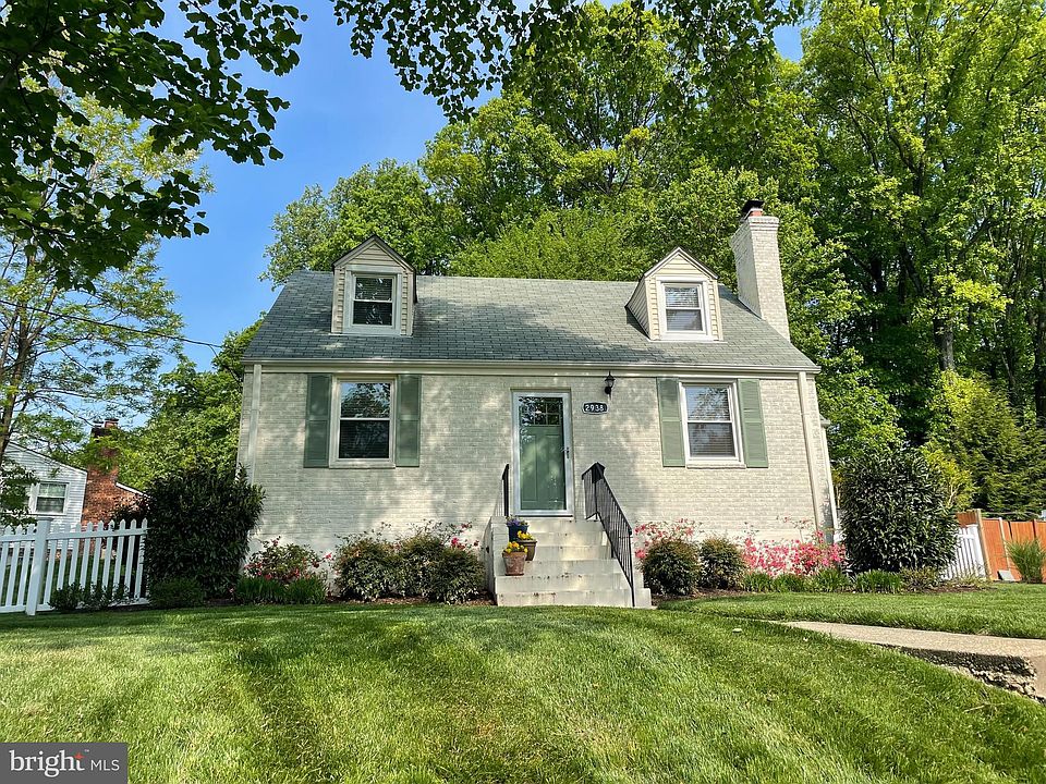 1st image of 2938 Woodlawn Ave