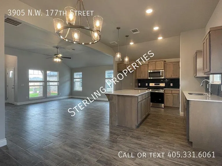 3905 N West 177th St — Photo 9